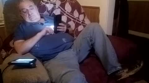 Snapshot of radiomantim chatting on February 18, 2026, 3:41 pm Radioman for fun online show from February 18, 2026, 3:41 pm