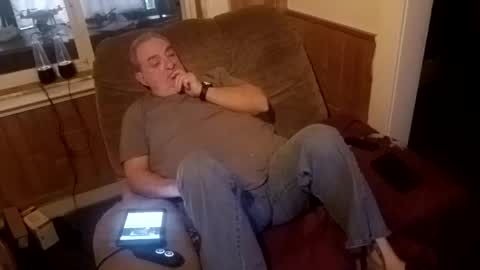 Snapshot of radiomantim chatting on February 28, 2026, 4:08 pm Radioman for fun online show from February 28, 2026, 4:08 pm