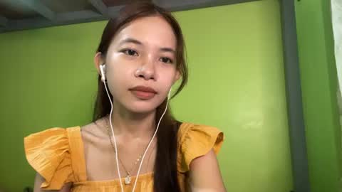 Snapshot of raeleneslotkin chatting on June 10, 2026, 2:34 am Eva online show from June 10, 2026, 2:34 am