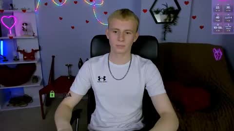 Snapshot of rafael_bien chatting on May 4, 2026, 12:23 pm rafael online show from May 4, 2026, 12:23 pm