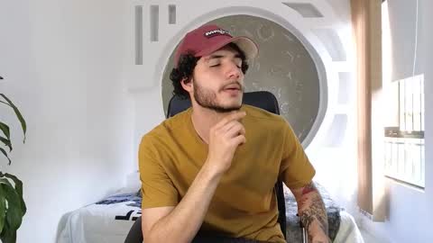 R A F A E L online show from November 9, 2025, 8:07 pm