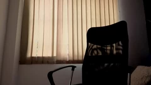 R A F A E L online show from December 14, 2025, 8:35 pm