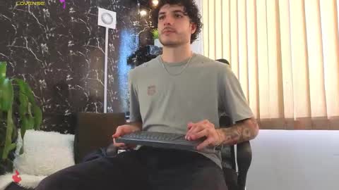 R A F A E L online show from March 22, 2026, 7:17 pm