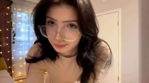 Riya online show from November 18, 2025, 10:09 am