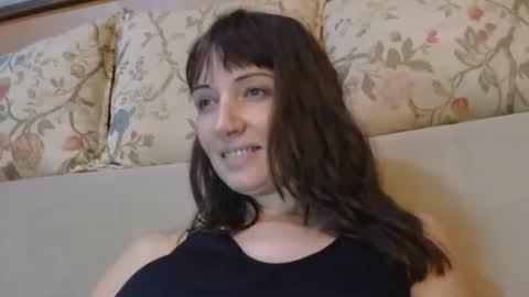 Snapshot of rafaellaraffy chatting on November 16, 2025, 11:21 pm Rafaella online show from November 16, 2025, 11:21 pm