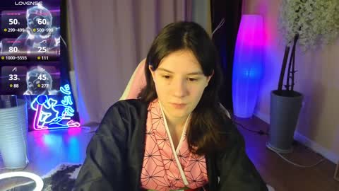 Snapshot of raiden_maid chatting on December 14, 2024, 4:34 am Betty online show from December 14, 2024, 4:34 am