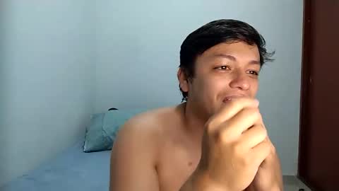 Snapshot of raiderandroxie chatting on December 1, 2025, 1:05 pm raider and roxie online show from December 1, 2025, 1:05 pm