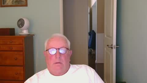 Snapshot of raiderman215 chatting on July 16, 2026, 5:52 pm raiderman215 online show from July 16, 2026, 5:52 pm
