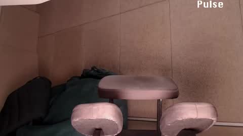 Rainbow James  online show from February 9, 2025, 6:26 pm