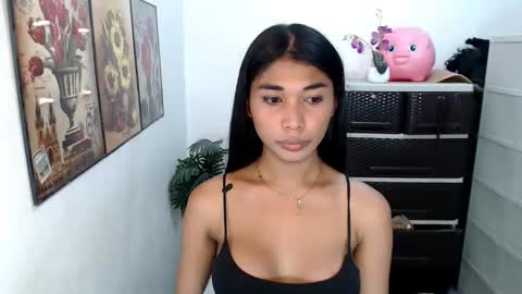 raindrizzle1706 online show from April 8, 2026, 3:50 am