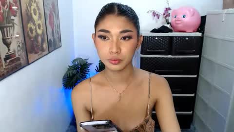 raindrizzle1706 online show from April 12, 2026, 10:53 am