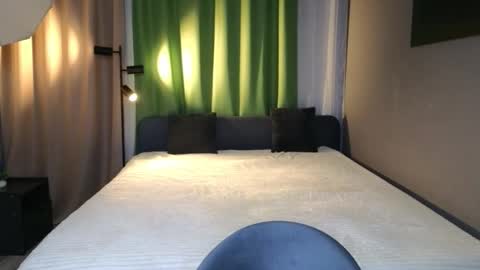 rainevi online show from March 2, 2026, 10:49 pm