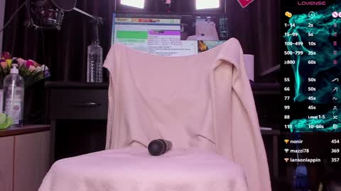 Laura online show from January 9, 2025, 8:34 am