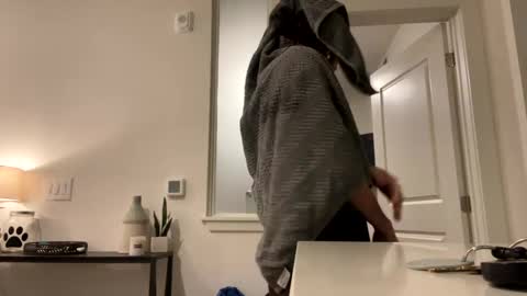 Ray Ray online show from February 20, 2025, 4:39 am