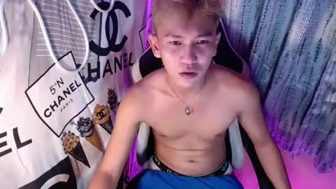 ralfhuge24 online show from December 23, 2025, 1:36 am