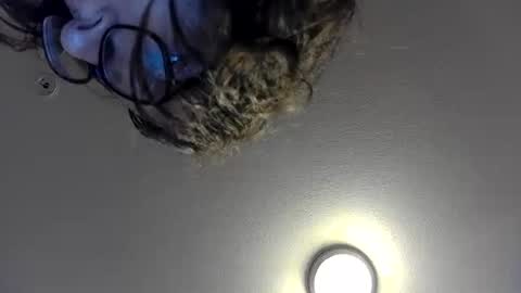    RAMONA Q   online show from December 23, 2025, 7:28 am