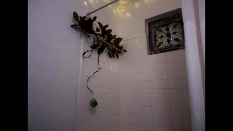    RAMONA Q   online show from March 9, 2026, 1:15 pm