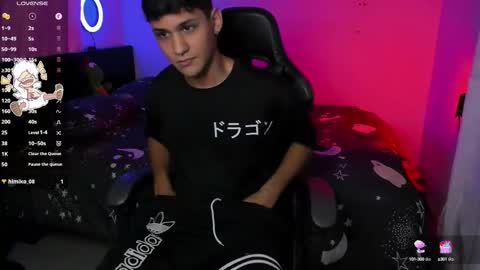  A independent Model  online show from October 3, 2025, 2:30 am