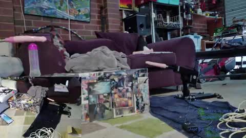 randeehandee online show from March 9, 2025, 7:01 am