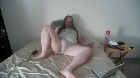 Snapshot of rando1235 chatting on April 26, 2026, 6:27 pm rando1235 online show from April 26, 2026, 6:27 pm