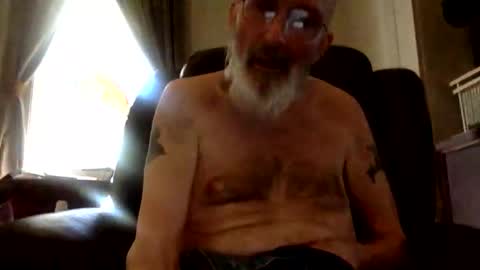 Snapshot of rando56 chatting on October 29, 2025, 4:53 pm Randy online show from October 29, 2025, 4:53 pm