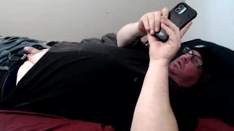 Snapshot of randomlybecause chatting on March 31, 2026, 6:52 pm randomlybecause online show from March 31, 2026, 6:52 pm