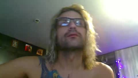 Randy8inbater online show from April 12, 2026, 11:04 am