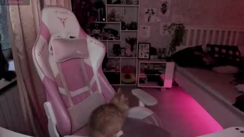 Snapshot of rapunzel_cute chatting on November 5, 2025, 1:44 pm Rapunzel online show from November 5, 2025, 1:44 pm