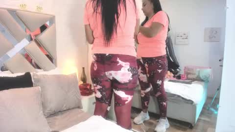 Snapshot of raquel_moore chatting on November 13, 2025, 11:42 am Raquel Moore online show from November 13, 2025, 11:42 am