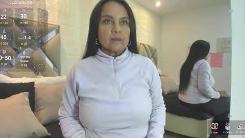 Snapshot of raquel_moore chatting on January 19, 2026, 2:43 pm Raquel Moore online show from January 19, 2026, 2:43 pm