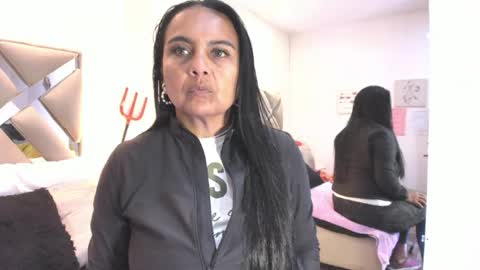 Snapshot of raquel_moore chatting on March 2, 2026, 12:45 pm Raquel Moore online show from March 2, 2026, 12:45 pm