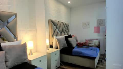 Snapshot of raquel_moore chatting on March 4, 2026, 1:17 pm Raquel Moore online show from March 4, 2026, 1:17 pm