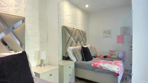 Snapshot of raquel_moore chatting on March 12, 2026, 6:03 pm Raquel Moore online show from March 12, 2026, 6:03 pm