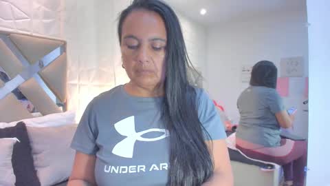 Snapshot of raquel_moore chatting on March 22, 2026, 10:13 pm Raquel Moore online show from March 22, 2026, 10:13 pm