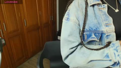 Raquel online show from October 10, 2025, 11:53 am