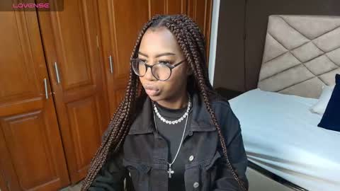 Raquel online show from January 8, 2026, 11:56 am