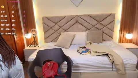 Snapshot of raqueljones_ chatting on March 27, 2026, 2:28 pm Raquel online show from March 27, 2026, 2:28 pm
