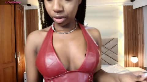 Snapshot of raqueljones_ chatting on March 29, 2026, 11:54 am Raquel online show from March 29, 2026, 11:54 am