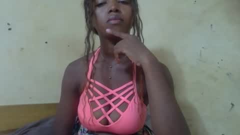 Snapshot of rasoanirinaa chatting on April 25, 2026, 10:18 am rasoanirinaa online show from April 25, 2026, 10:18 am