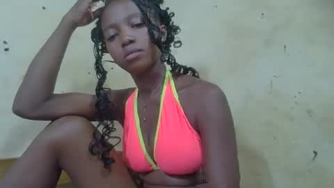 Snapshot of rasoanirinaa chatting on May 14, 2026, 1:29 pm rasoanirinaa online show from May 14, 2026, 1:29 pm
