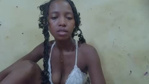 Snapshot of rasoanirinaa chatting on May 15, 2026, 4:36 pm rasoanirinaa online show from May 15, 2026, 4:36 pm