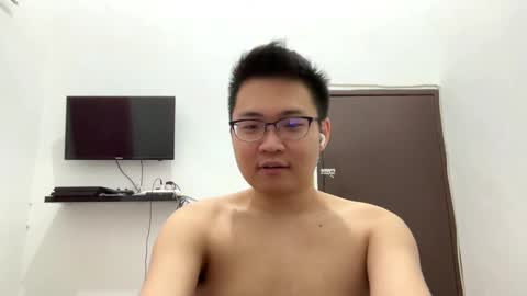 randomnaut online show from February 25, 2025, 2:54 pm