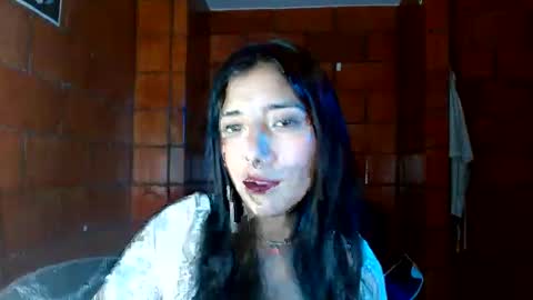 Snapshot of raven__purple chatting on February 5, 2025, 2:19 am raven__purple online show from February 5, 2025, 2:19 am