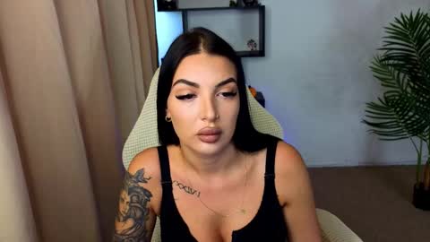 raven_inkk online show from October 13, 2025, 9:20 am