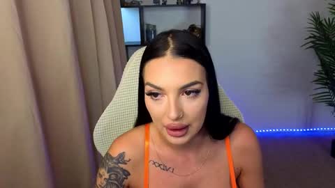 raven_inkk online show from November 22, 2025, 11:31 am