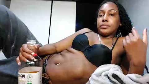 ravenbby online show from March 8, 2026, 12:53 pm