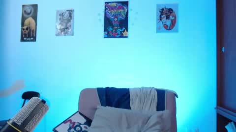 raventh_ online show from May 27, 2026, 2:52 am