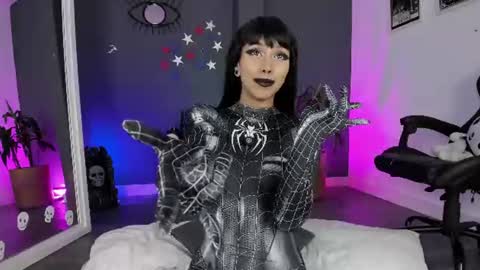 Raven Witch online show from July 6, 2026, 7:27 pm