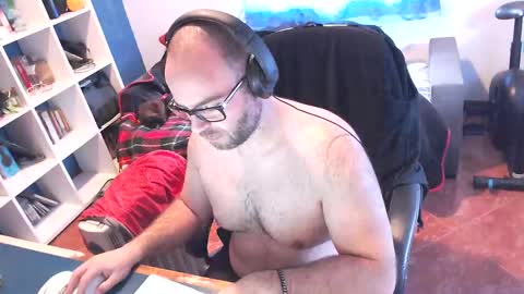 Snapshot of ravingr3d3 chatting on March 7, 2025, 3:18 pm ravingr3d3 online show from March 7, 2025, 3:18 pm