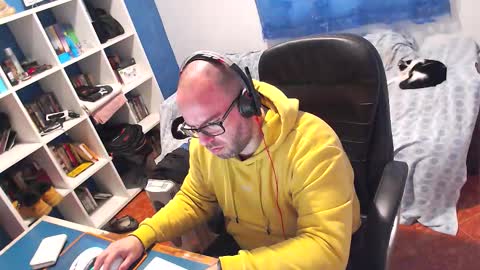 ravingr3d3 online show from February 4, 2026, 12:00 pm